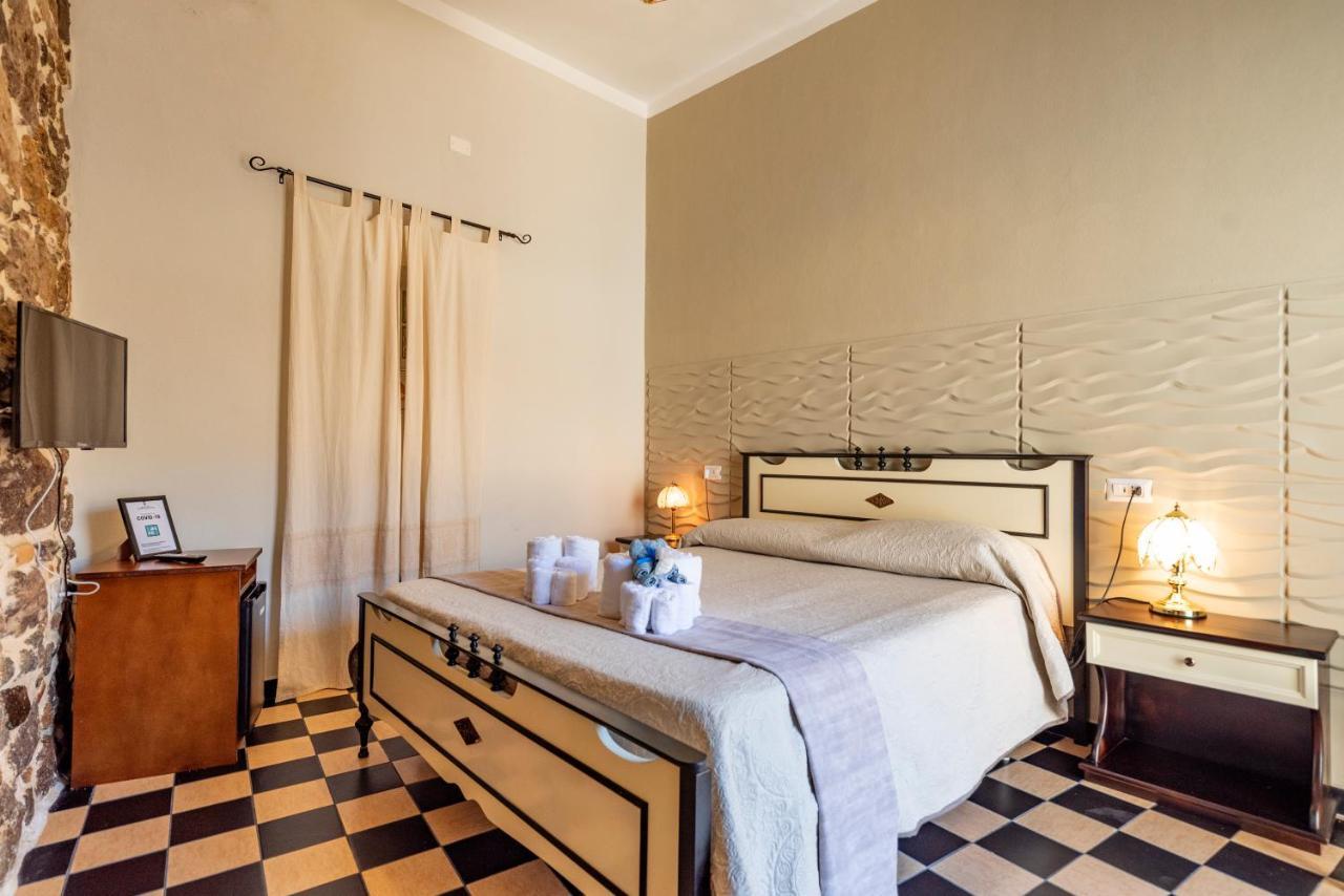 Domo Sa Barra Bed & Breakfast Sant'Antioco Ngoại thất bức ảnh